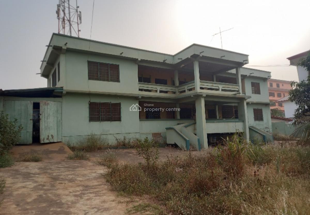 7 Bedrooms   ( Suame), Suame, Kumasi Metropolitan, Ashanti, House for Sale