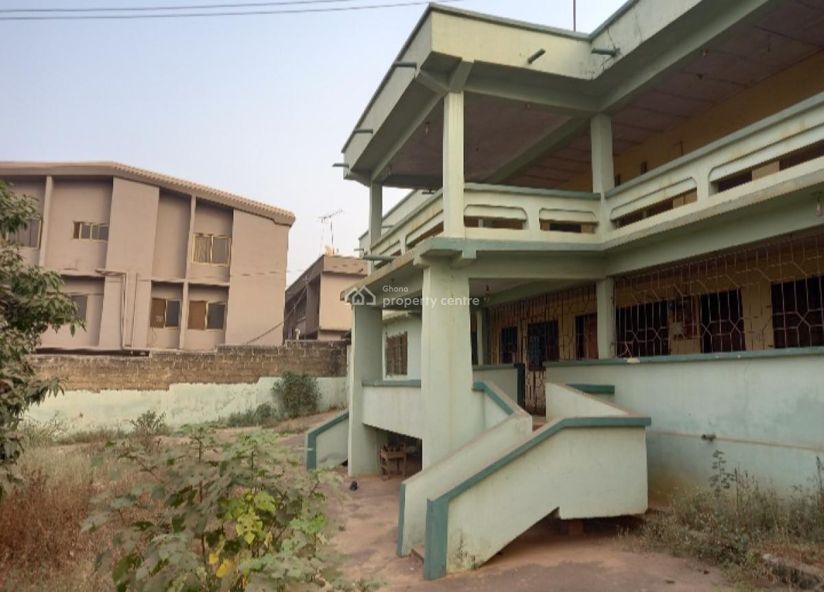 7 Bedrooms   ( Suame), Suame, Kumasi Metropolitan, Ashanti, House for Sale