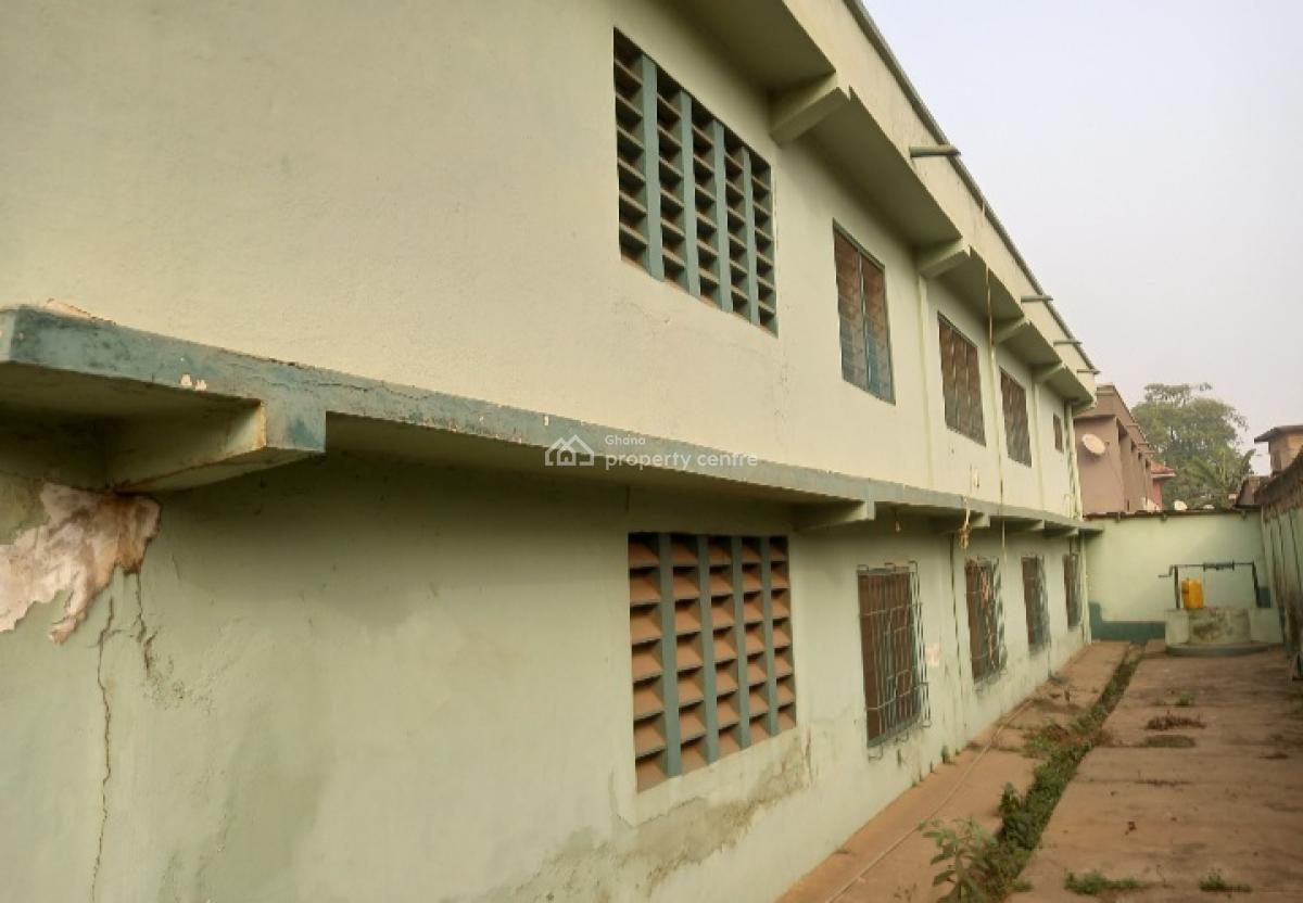 7 Bedrooms   ( Suame), Suame, Kumasi Metropolitan, Ashanti, House for Sale