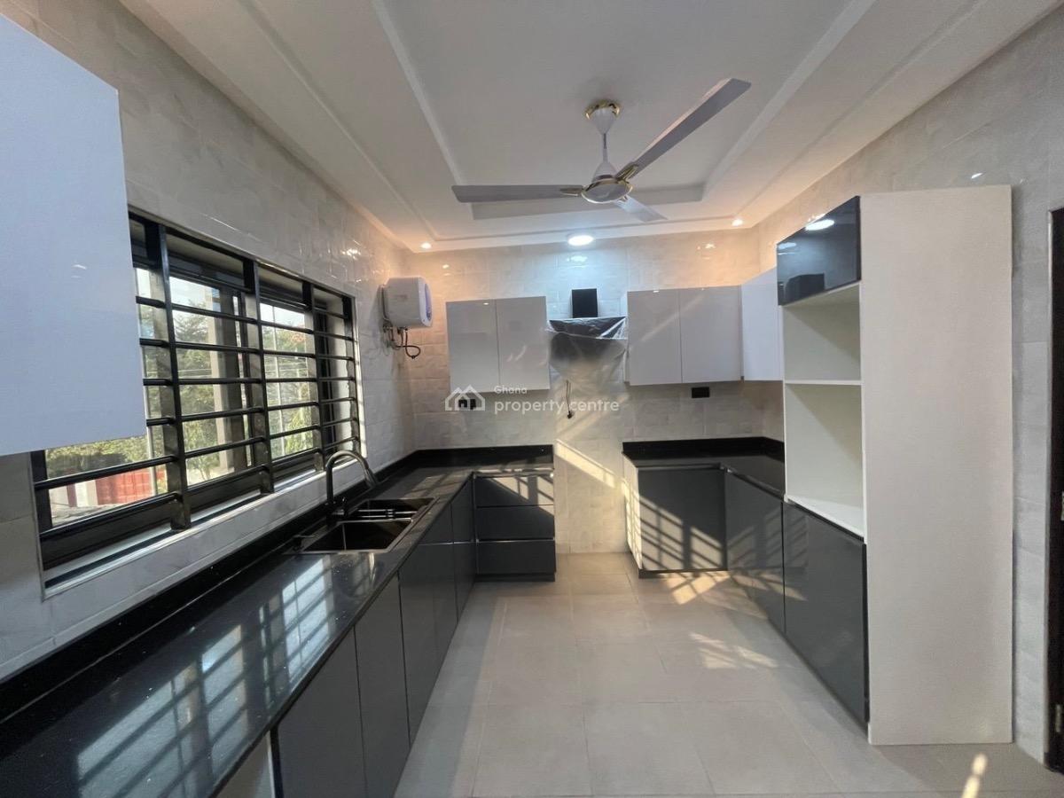 3 Bedrooms at Parakuo Estate, Parakuo Estate, Dome, Ga East Municipal, Accra, Townhouse for Rent