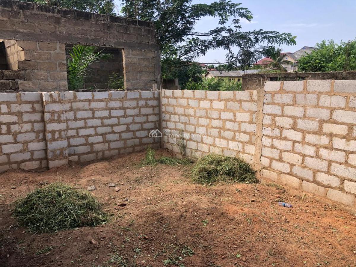 Roofed 3master Brm Storey House at Kasoa, Lamptey Mills Obom, Kasoa, Awutu-senya East, Central Region, Detached Bungalow for Sale