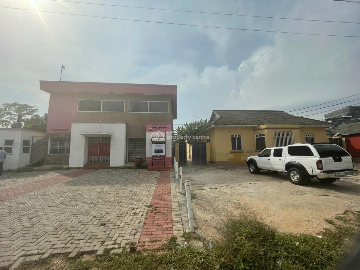 Old Commercial Property Facing The Main Road, Osu, Accra, Commercial Property for Sale