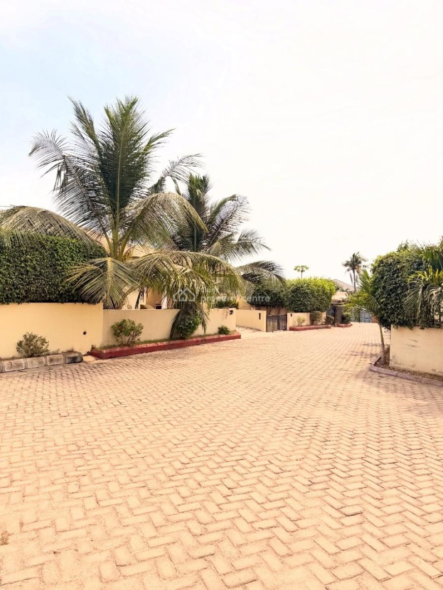 Executive Gated Community3 Bedrooms, Dome, Ga East Municipal, Accra, House for Sale