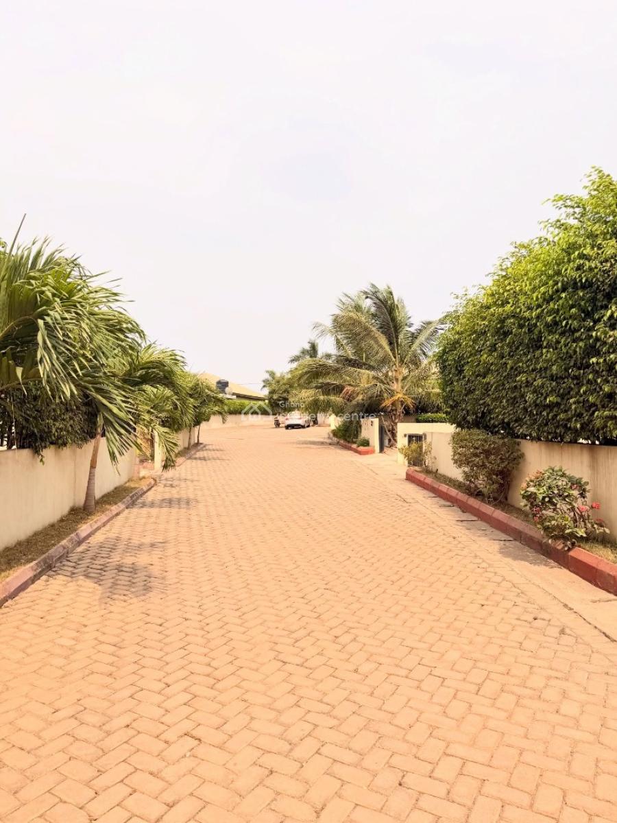 Executive Gated Community3 Bedrooms, Dome, Ga East Municipal, Accra, House for Sale
