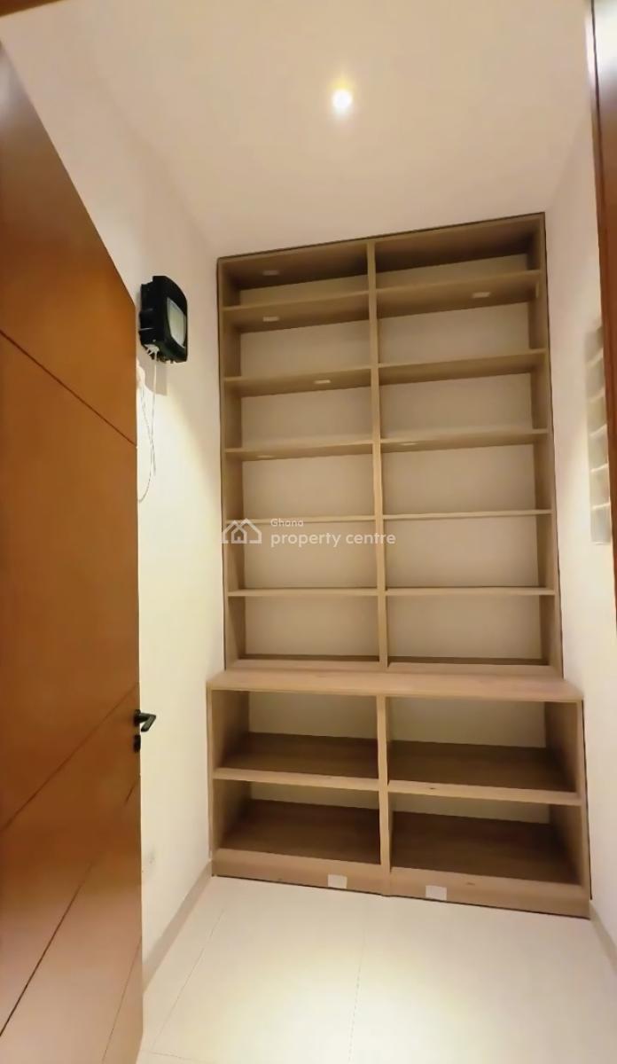 4 Bedroom House with a Boys Quarters at Spintex, Spintex, Accra Metropolitan, Accra, House for Sale