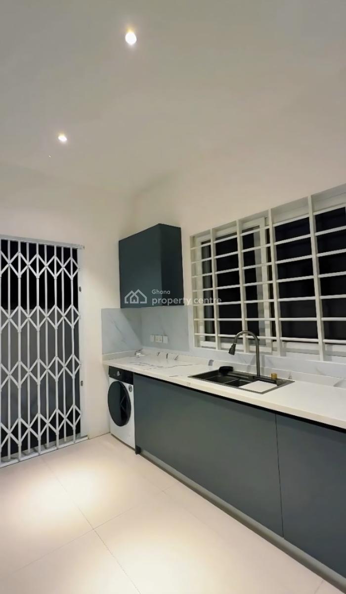 4 Bedroom House with a Boys Quarters at Spintex, Spintex, Accra Metropolitan, Accra, House for Sale