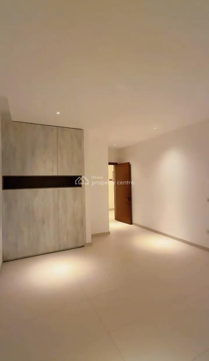 4 Bedroom House with a Boys Quarters at Spintex, Spintex, Accra Metropolitan, Accra, House for Sale