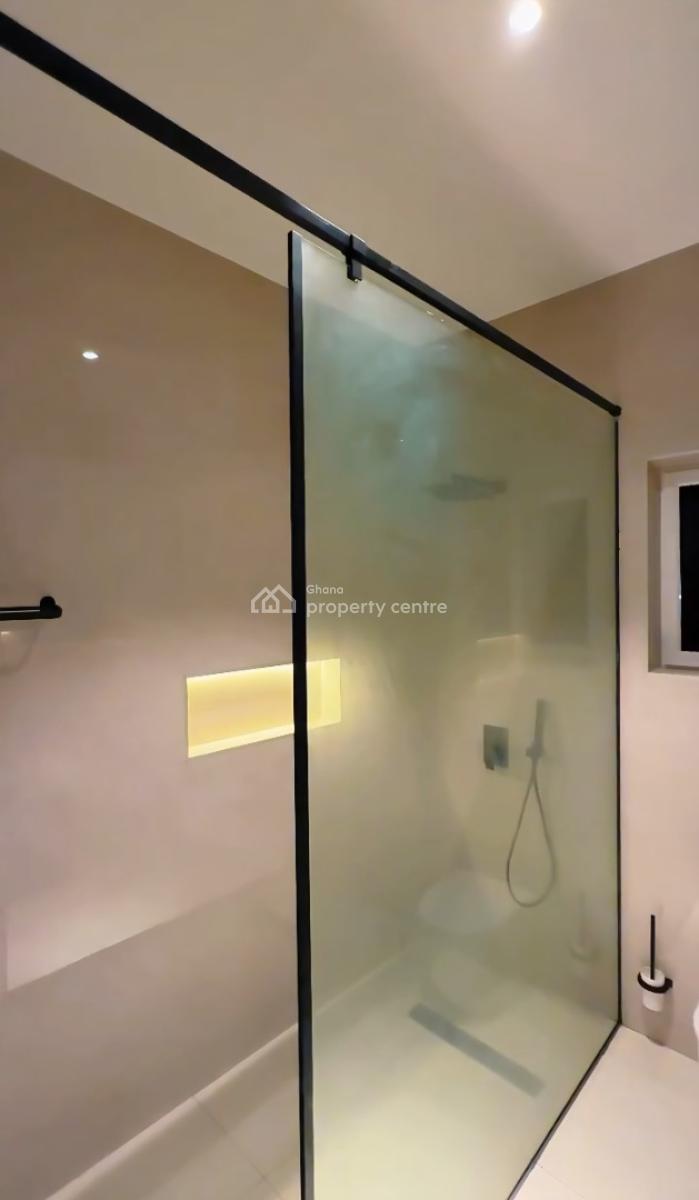 4 Bedroom House with a Boys Quarters at Spintex, Spintex, Accra Metropolitan, Accra, House for Sale