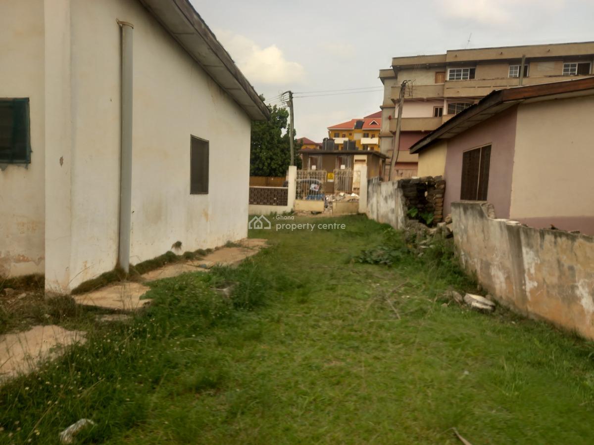 Hostel Plot, Tech Junction, Kwame Nkrumah University of Science and Technology, Kumasi Metropolitan, Ashanti, Mixed-use Land for Sale