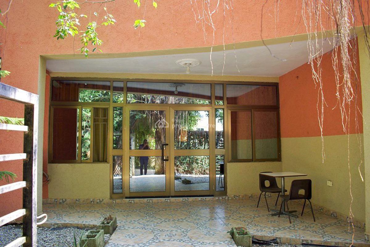 Modern 3 Bedroom Fully Furnished House - Property Id: Cc-1001, Cape Coast Jukwa Road, Mpeasem Behind Waec Building, Cape Coast Metropolitan, Central Region, Semi-detached Duplex Short Let