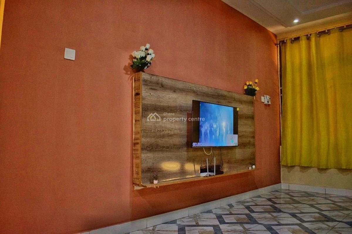 Modern 3 Bedroom Fully Furnished House - Property Id: Cc-1001, Cape Coast Jukwa Road, Mpeasem Behind Waec Building, Cape Coast Metropolitan, Central Region, Semi-detached Duplex Short Let