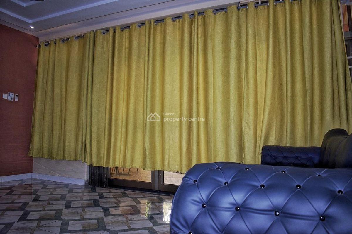 Modern 3 Bedroom Fully Furnished House - Property Id: Cc-1001, Cape Coast Jukwa Road, Mpeasem Behind Waec Building, Cape Coast Metropolitan, Central Region, Semi-detached Duplex Short Let