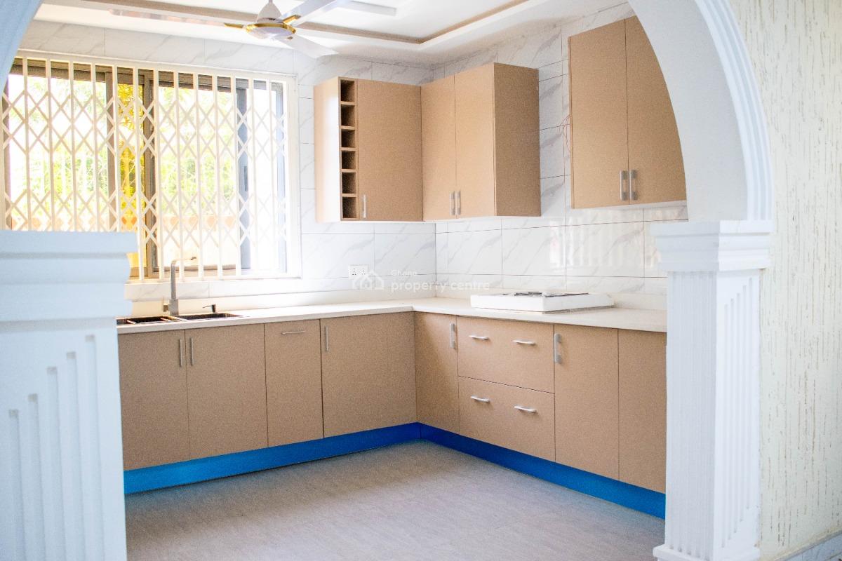 Luxury 5 Bedroom Mansion - Property Id: Cc-1008, Cape Coast, Mpeasem Behind Bliss International School, Cape Coast Metropolitan, Central Region, Semi-detached Duplex for Sale