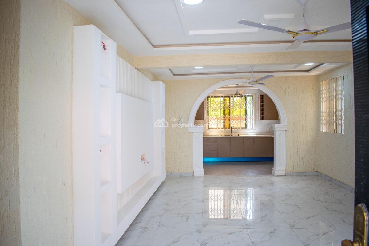 Luxury 5 Bedroom Mansion - Property Id: Cc-1008, Cape Coast, Mpeasem Behind Bliss International School, Cape Coast Metropolitan, Central Region, Semi-detached Duplex for Sale