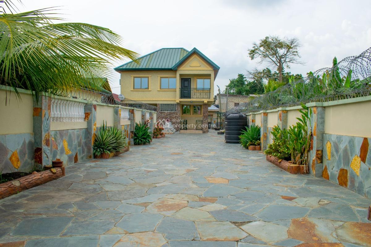 Fully Furnished 3 Bedroom House - Property Id: Cc-1003, Cape Coast - Jukwa Road, Mpeasem Ame Zion School First Speed Ramp, Cape Coast Metropolitan, Central Region, Semi-detached Duplex Short Let