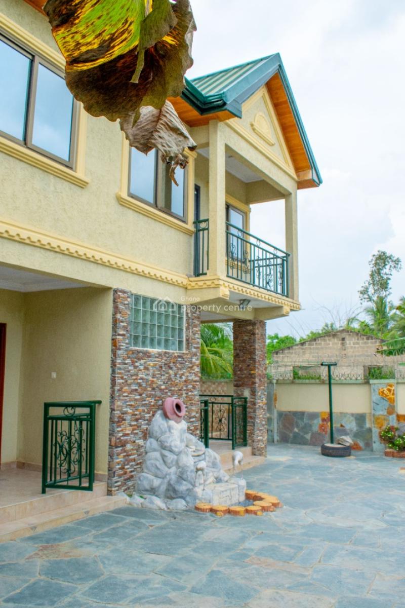 Fully Furnished 3 Bedroom House - Property Id: Cc-1003, Cape Coast - Jukwa Road, Mpeasem Ame Zion School First Speed Ramp, Cape Coast Metropolitan, Central Region, Semi-detached Duplex Short Let