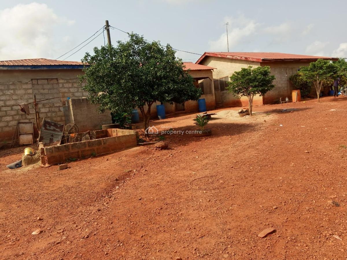 Farm Land, Winneba Junction - Apam Junction, Effutu Municipal, Central Region, Mixed-use Land for Sale