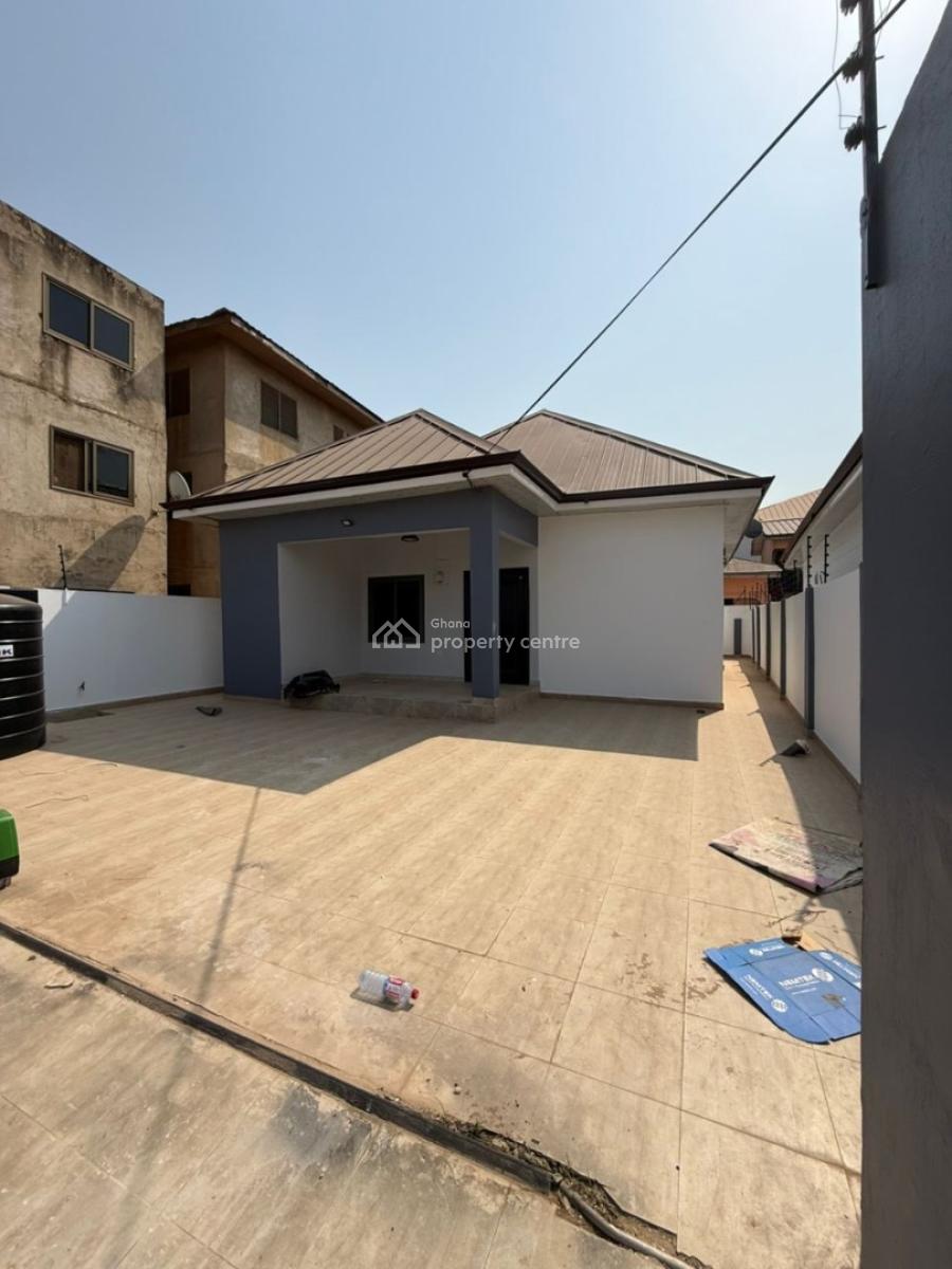Executive Newly Built All En-suite 2 Bedroom, Spintex, Accra, House for Rent