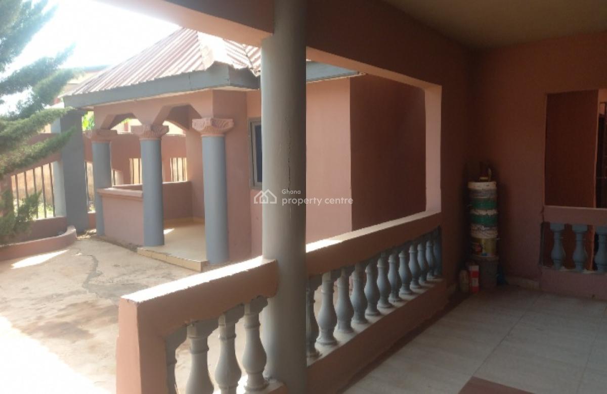 Hostel Property  ( Tanoso University), Tanoso, Kumasi Metropolitan, Ashanti, Hostel for Sale