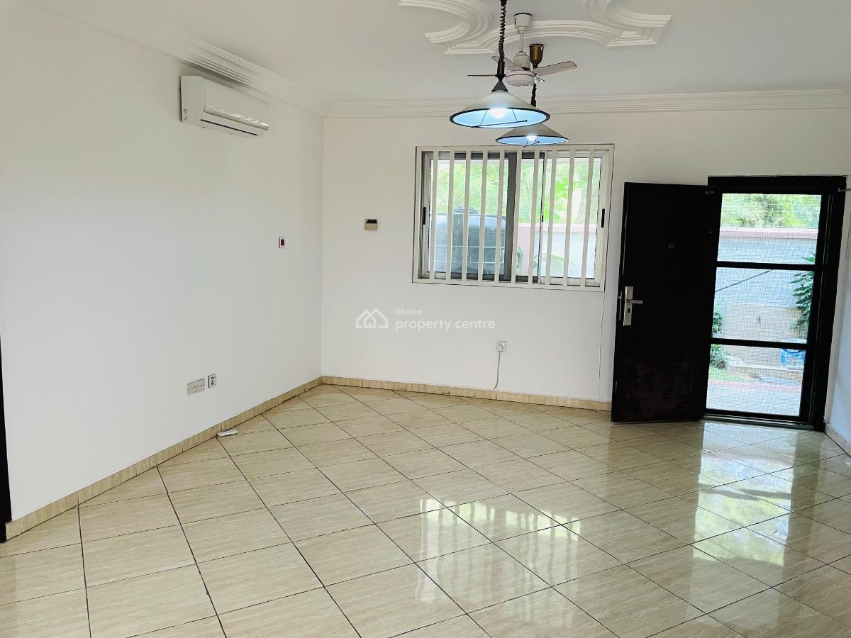 5 Bedroom House, Osu Link, North Ridge, Accra, Townhouse for Rent
