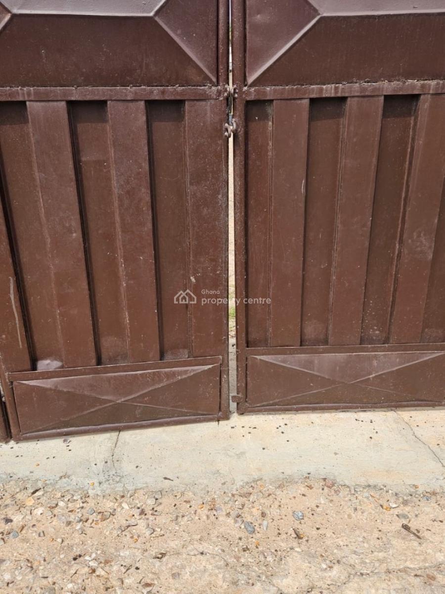 3-bedroom at Odorkor Official Town, Odorkor, Accra, House for Rent