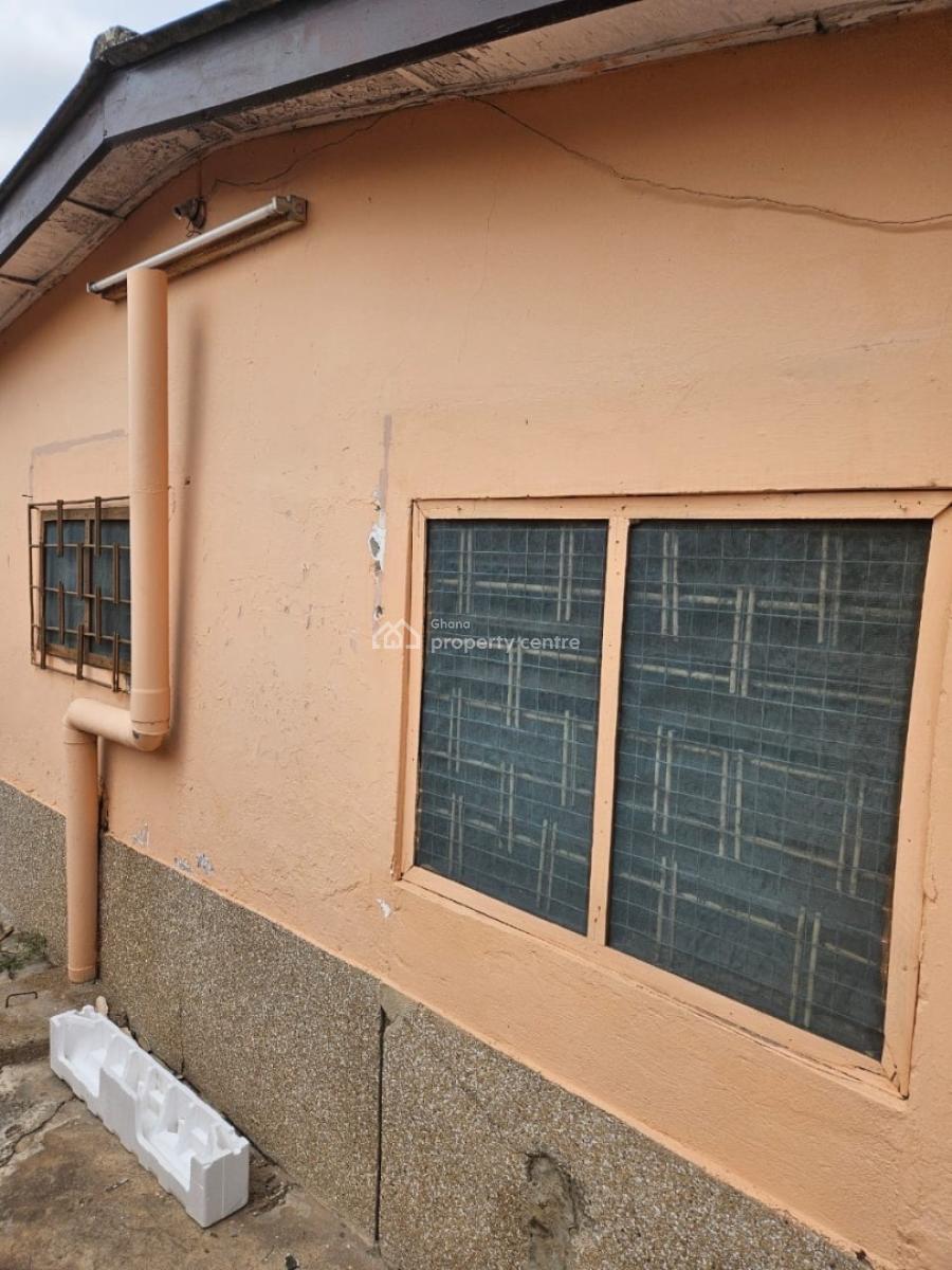 3-bedroom at Odorkor Official Town, Odorkor, Accra, House for Rent