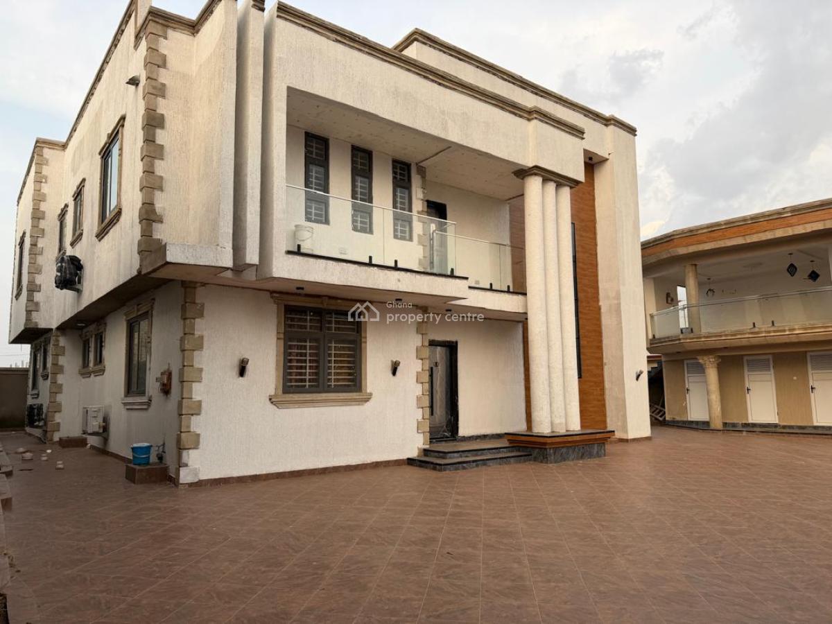 6 Bedrooms, Asuofia Kokoben, on Abrepo Barekese Road., Kumasi Metropolitan, Ashanti, House for Sale
