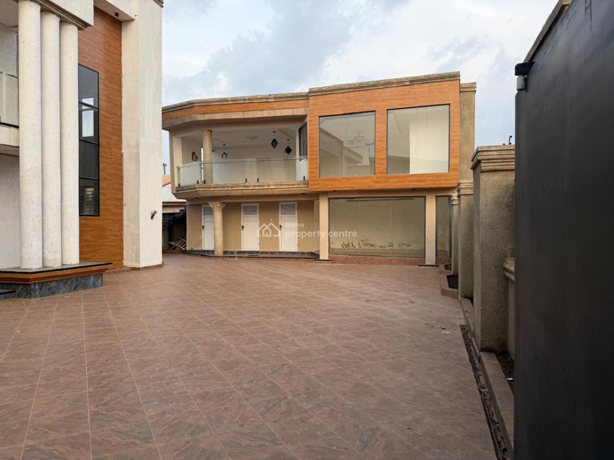 6 Bedrooms, Asuofia Kokoben, on Abrepo Barekese Road., Kumasi Metropolitan, Ashanti, House for Sale
