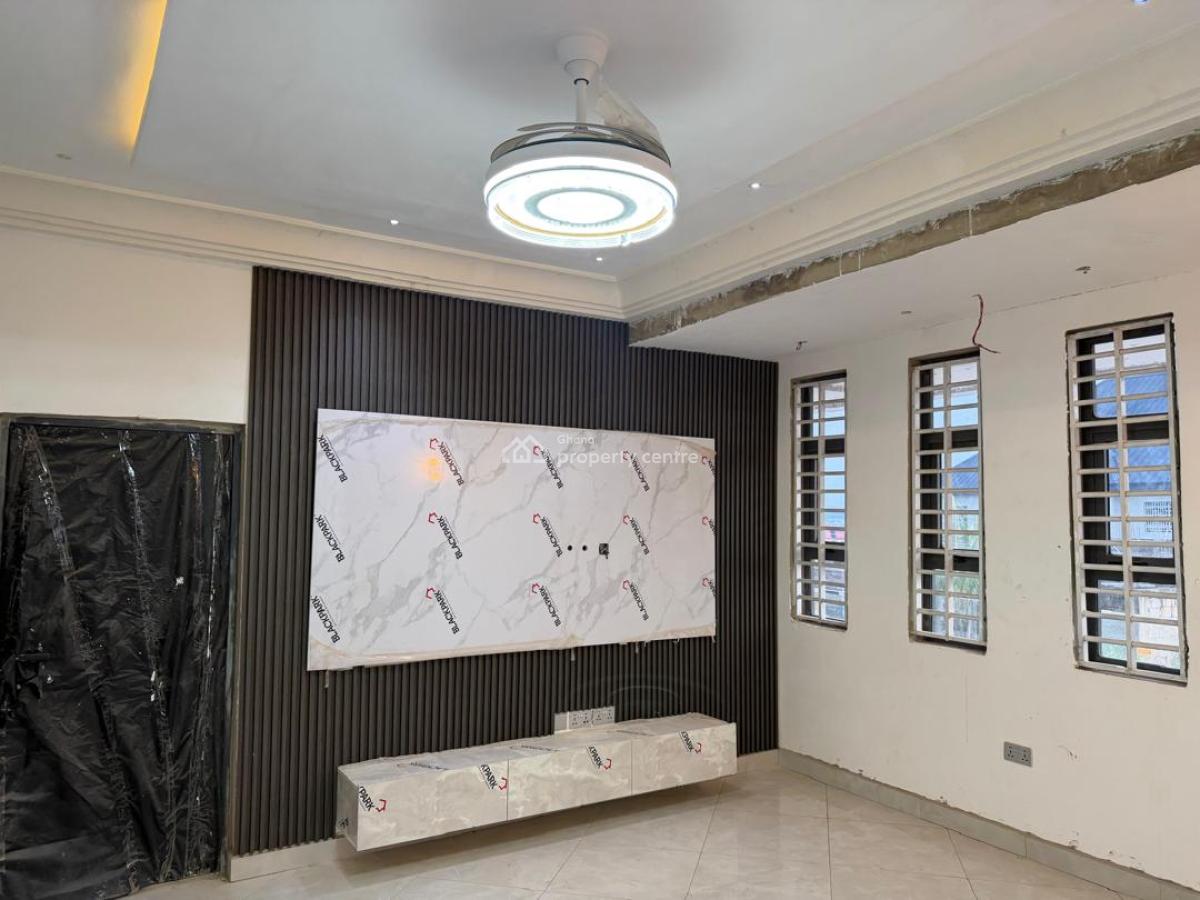 6 Bedrooms, Asuofia Kokoben, on Abrepo Barekese Road., Kumasi Metropolitan, Ashanti, House for Sale