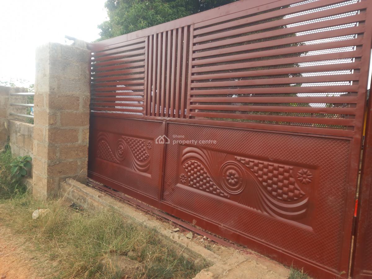 4 Plots  ( 1 Acre Land)  3rd Plots Main Road., Asuofia, on Abrepo Road., Kumasi Metropolitan, Ashanti, Residential Land for Sale