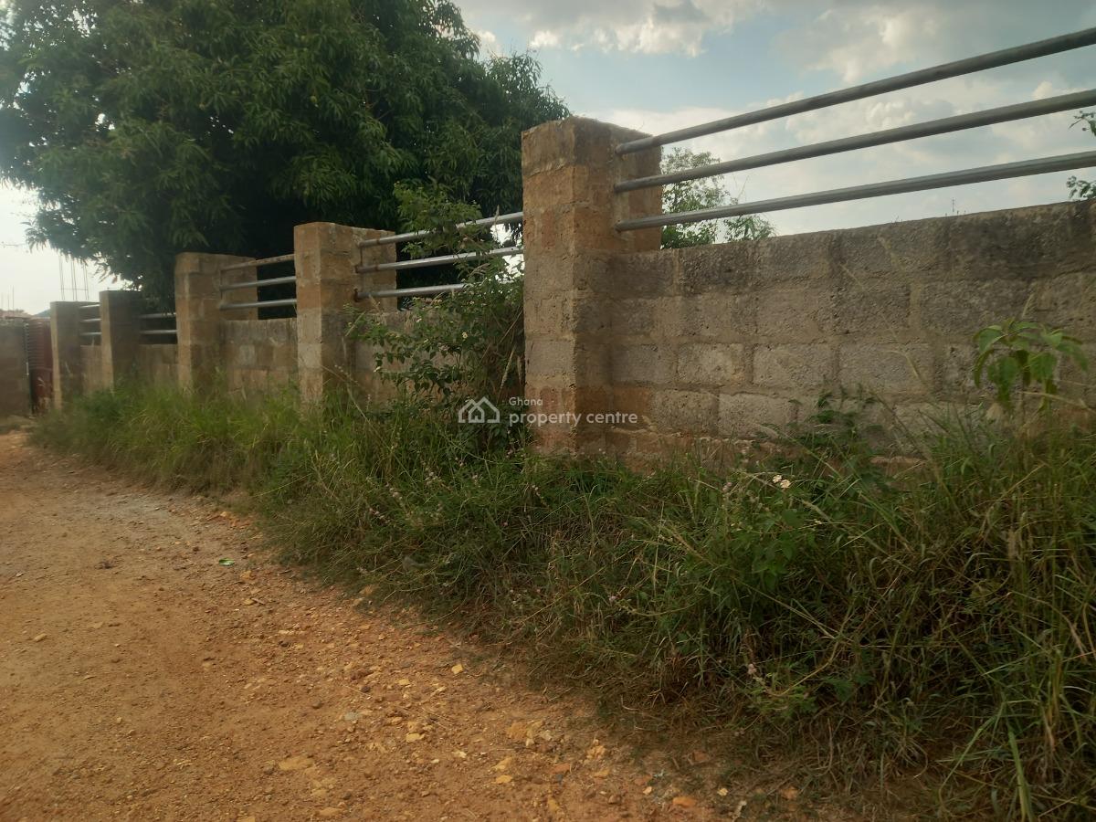 4 Plots  ( 1 Acre Land)  3rd Plots Main Road., Asuofia, on Abrepo Road., Kumasi Metropolitan, Ashanti, Residential Land for Sale