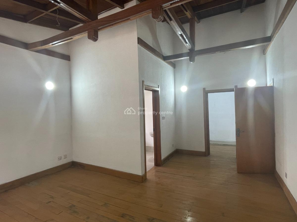 4-bedroom House with Boys Quarters in Dzorwulu, Dzorwulu, Dzorwulu, Accra, Townhouse for Sale