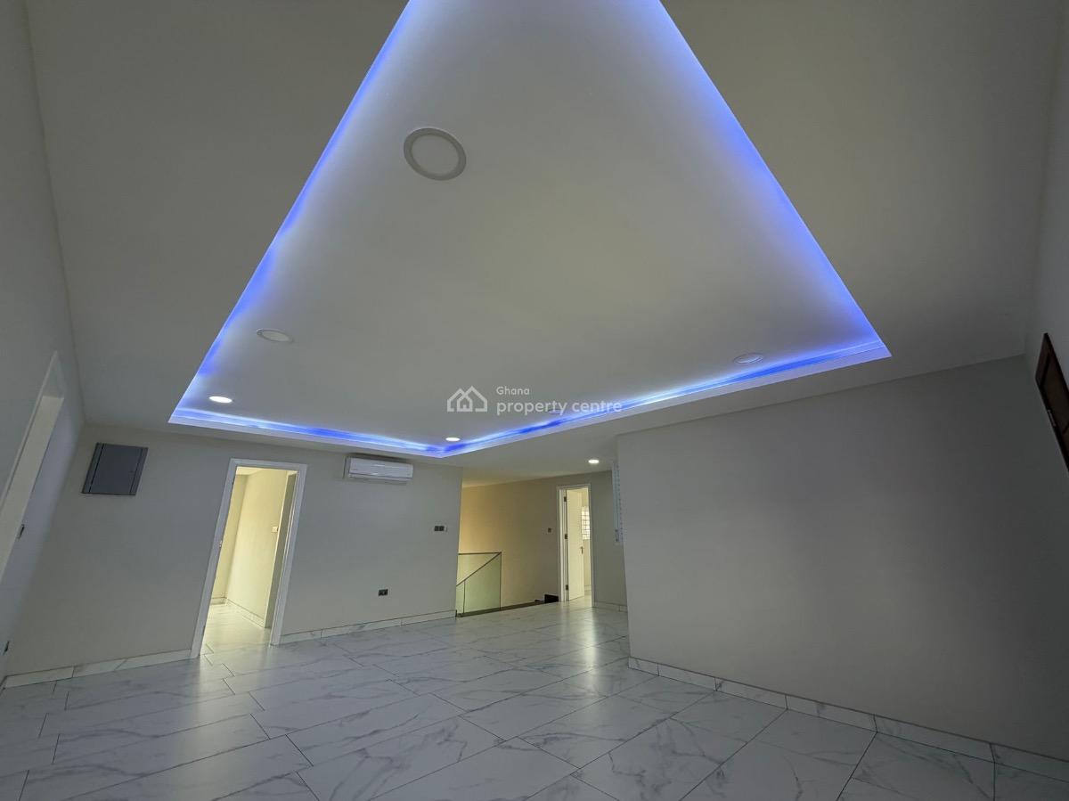 Detached 4 Bedroom Duplex with Staff Quarters, Mahama Road, East Airport, Airport Residential Area, Accra, Detached Duplex for Sale