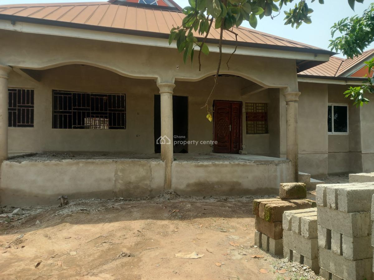 5 Bedrooms, Kenyasi Saaman,  Kenyasi, Bosore., Kumasi Metropolitan, Ashanti, House for Sale