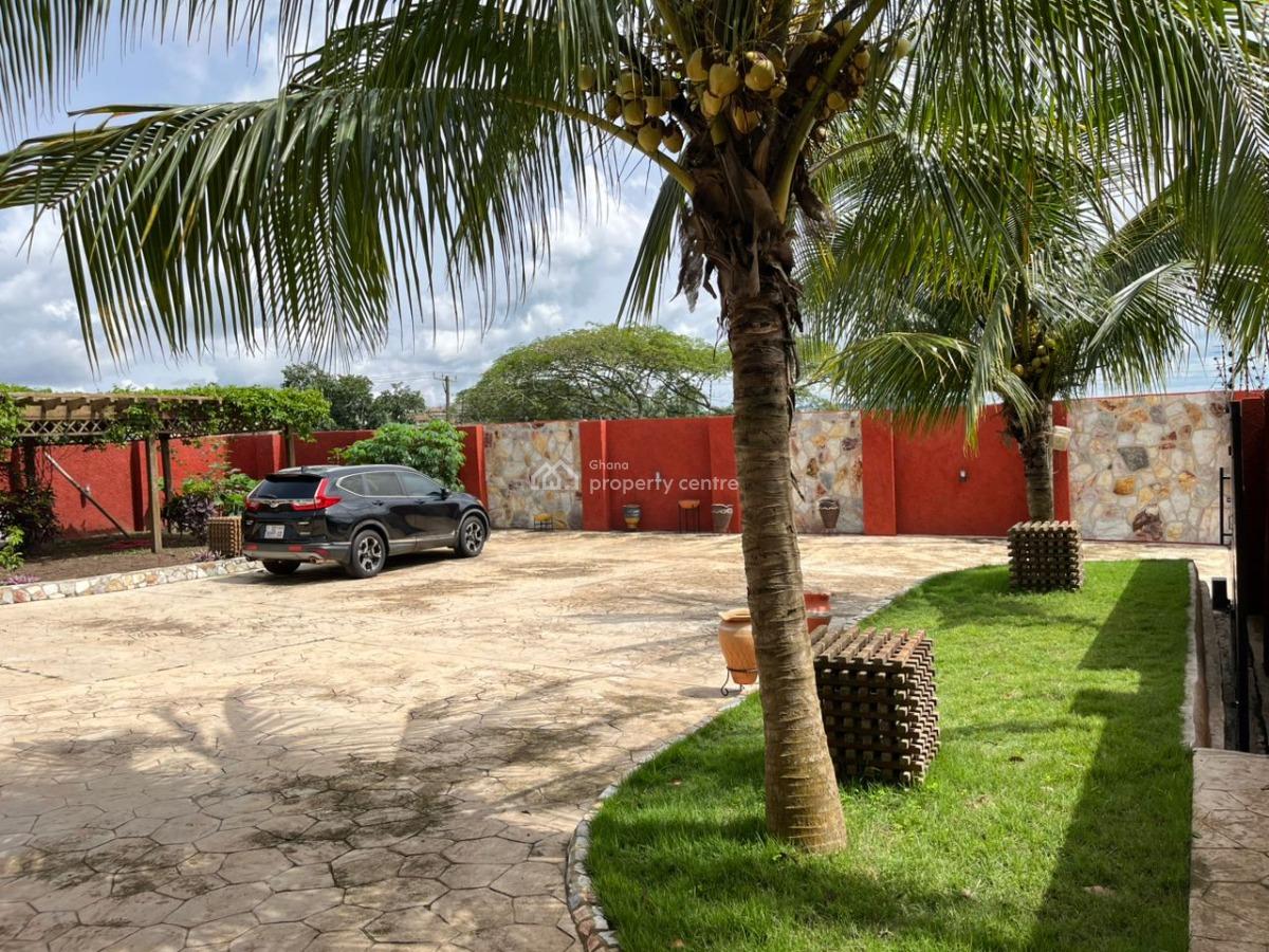 Executive 4 Bedrooms, Aburi, Akuapim South Municipal, Eastern Region, House for Sale