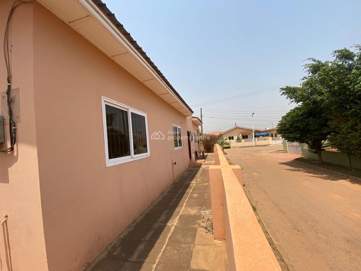 3 Bedrooms Self Compound House, Might Be Exactly What You Are Looking for, Community 25 Estates, Ningo Prampram District, Accra, House for Rent