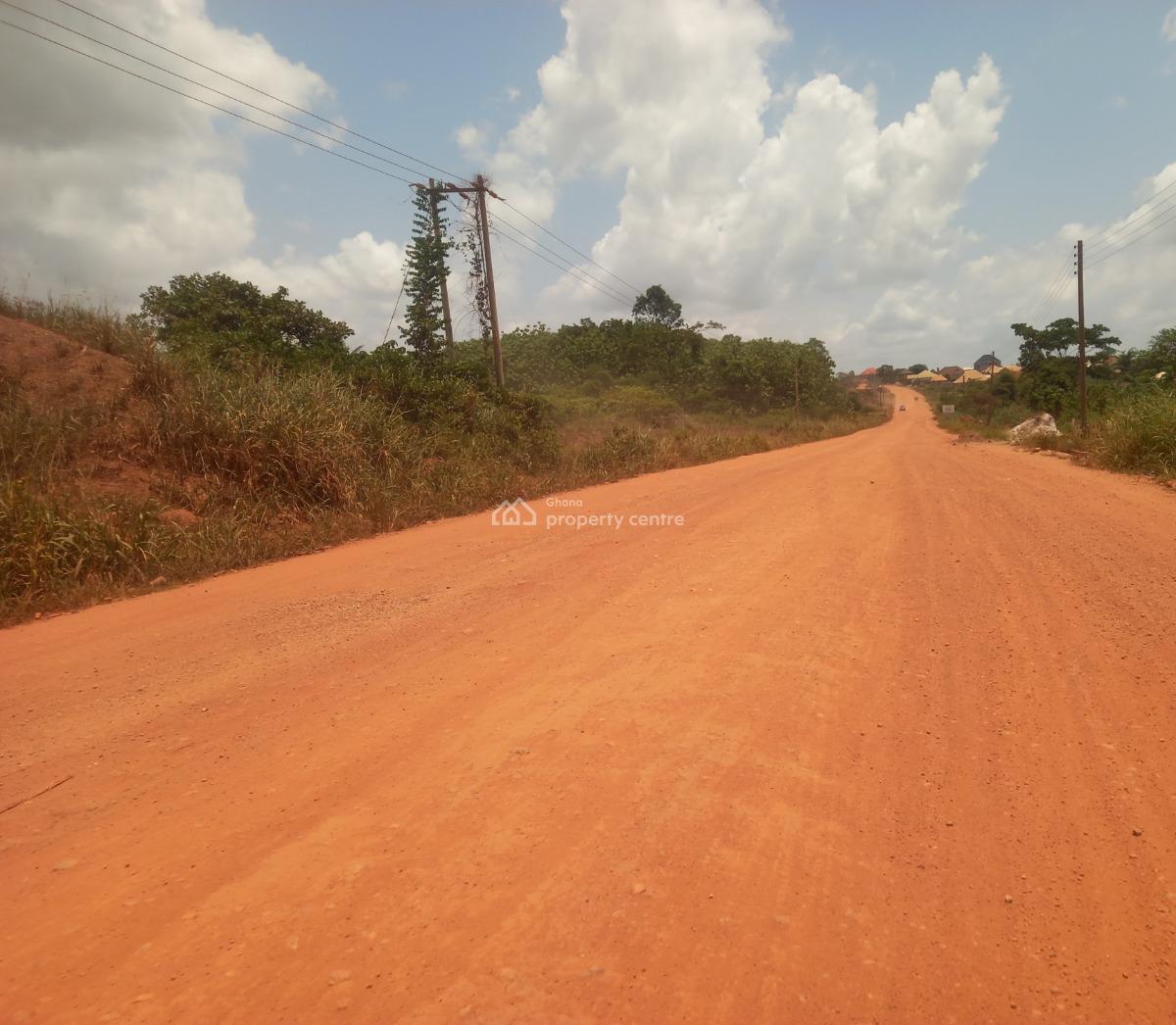 Road Side 4 Plots  ( 1 Acre Land), Pakyi No 1, Semenhyia Road. on Santasi Road., Kumasi Metropolitan, Ashanti, Land for Sale