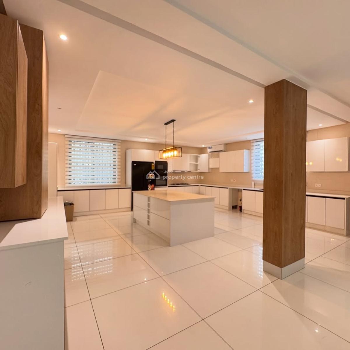 5 Bedroom House with a Boys Quarters at East Airport, East Airport, Accra Metropolitan, Accra, House for Sale