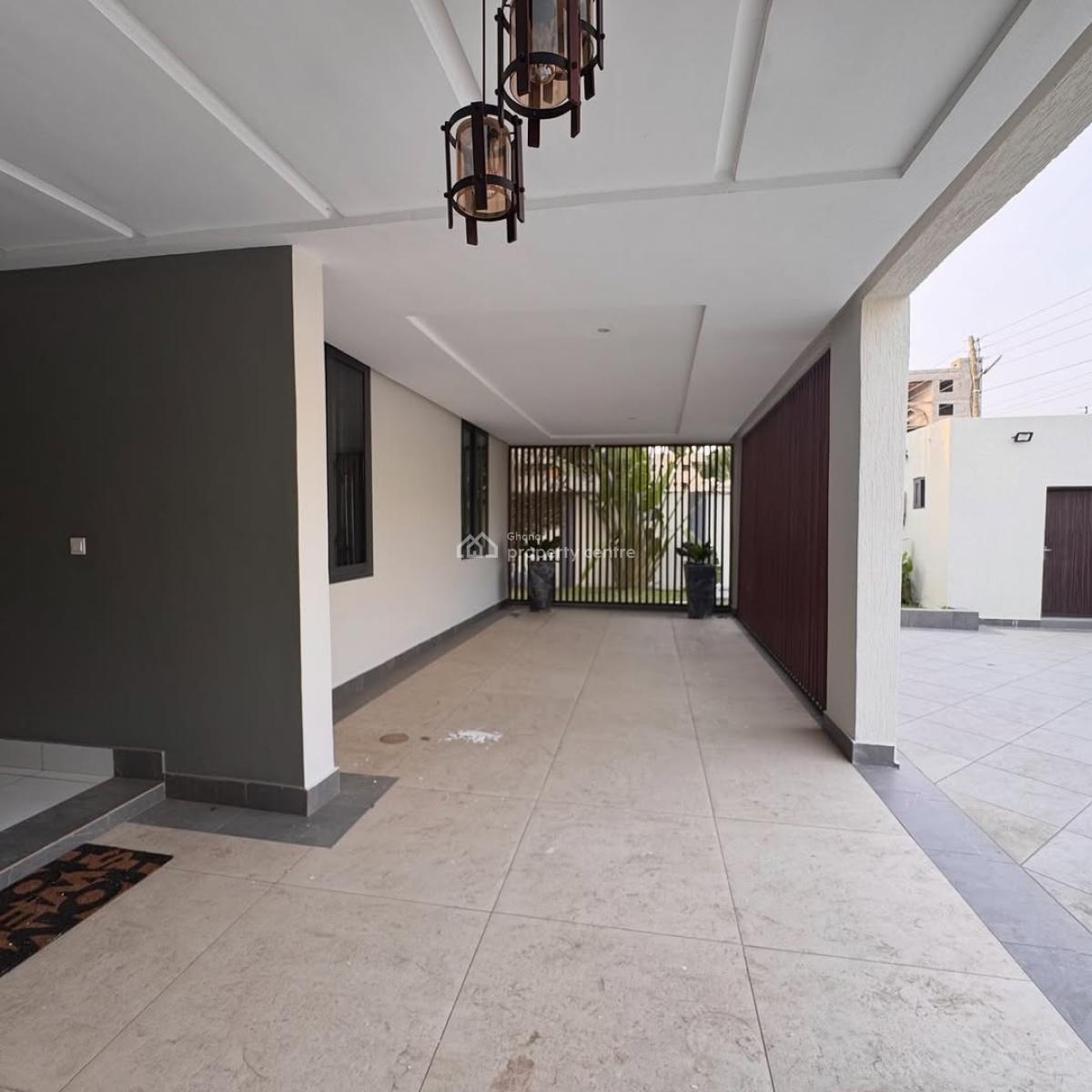 5 Bedroom House with a Boys Quarters at East Airport, East Airport, Accra Metropolitan, Accra, House for Sale