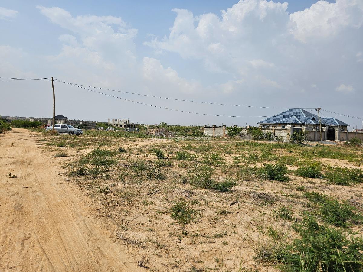 Spacious Residential Land, Beach Lane, Ningo Prampram District, Accra, Mixed-use Land for Sale