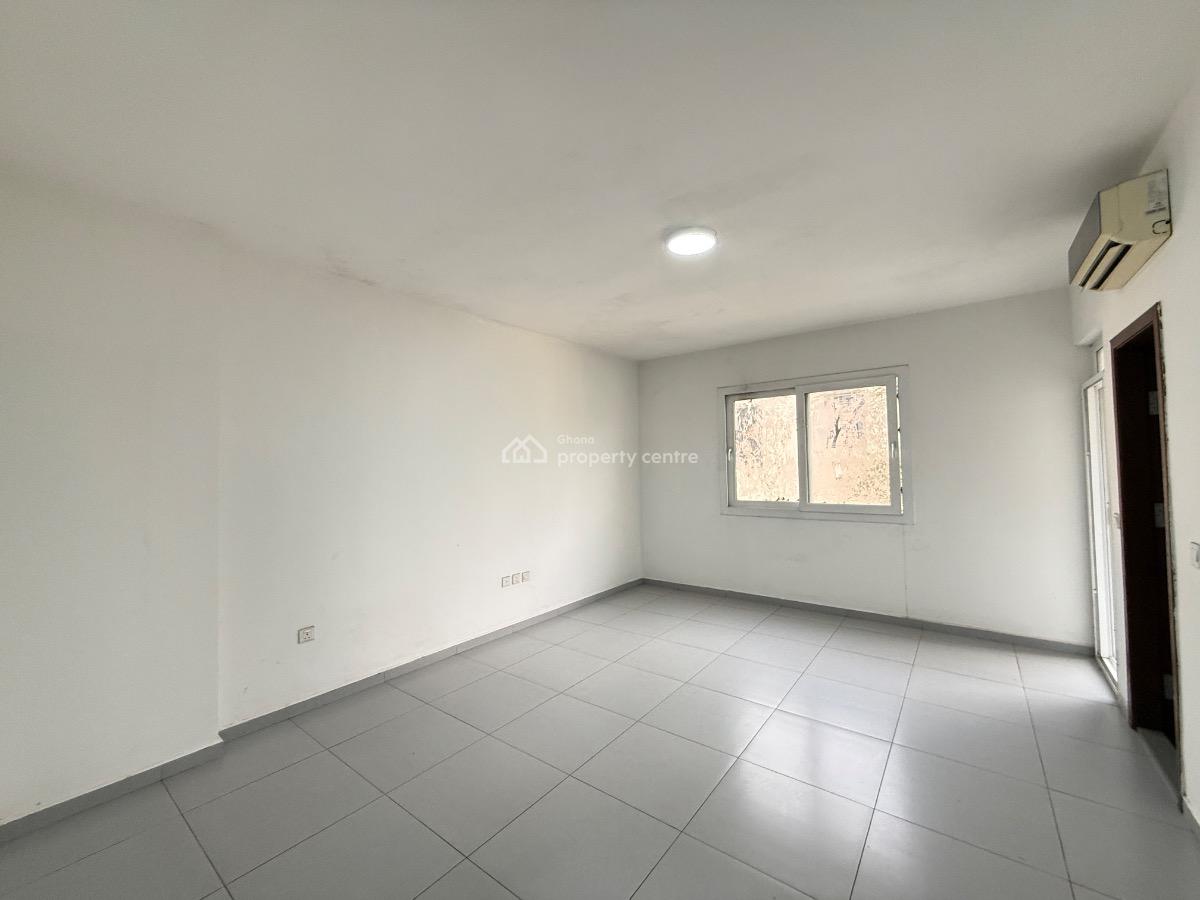 Serviced 3 Bedroom Apartment with Staff Quarters & Swimming Pool, Airport Residential Area, Accra, Apartment for Rent