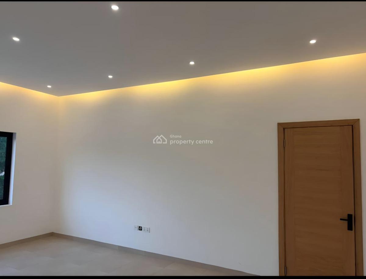 4 Bedroom House with a Boys Quarters at Spintex, Spintex, Accra Metropolitan, Accra, House for Sale