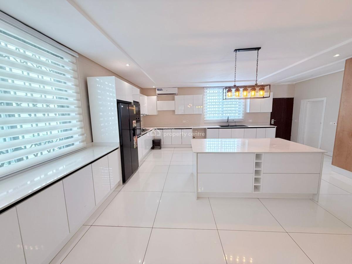 Executive 6 Bedroom, East Airport, Airport Residential Area, Accra, House for Sale