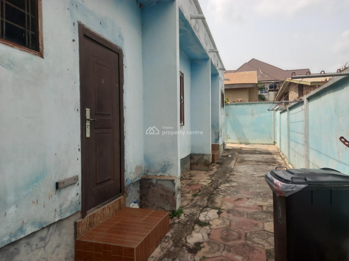 6 Bedrooms  ( Kotei Knust), Kotei, Near Tech Junction, Knust., Kumasi Metropolitan, Ashanti, House for Sale