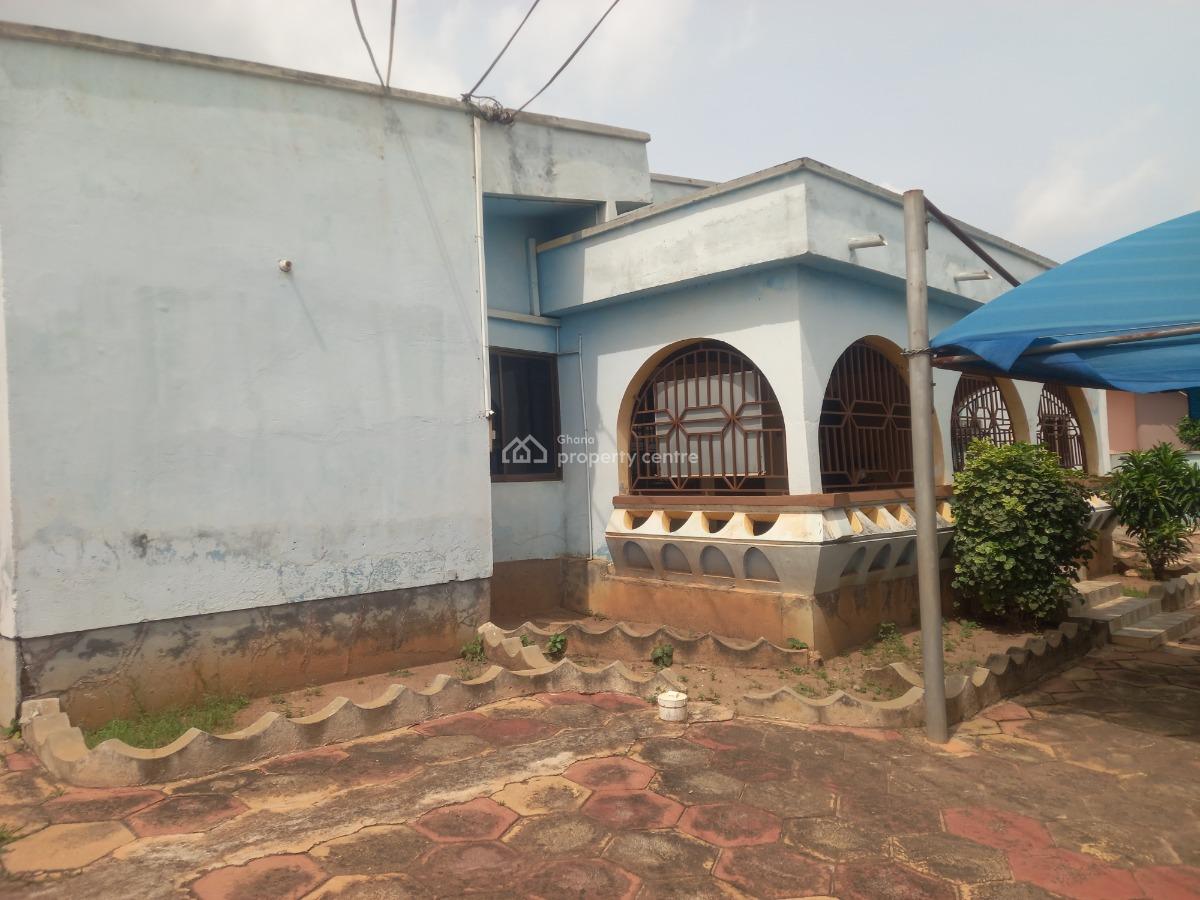 6 Bedrooms  ( Kotei Knust), Kotei, Near Tech Junction, Knust., Kumasi Metropolitan, Ashanti, House for Sale