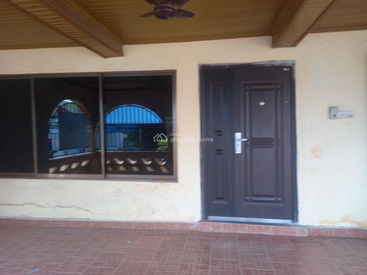 6 Bedrooms  ( Kotei Knust), Kotei, Near Tech Junction, Knust., Kumasi Metropolitan, Ashanti, House for Sale