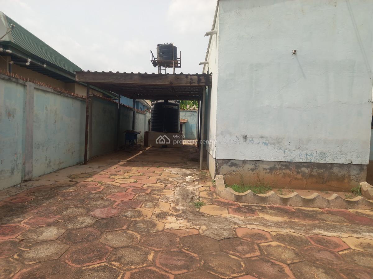 6 Bedrooms  ( Kotei Knust), Kotei, Near Tech Junction, Knust., Kumasi Metropolitan, Ashanti, House for Sale