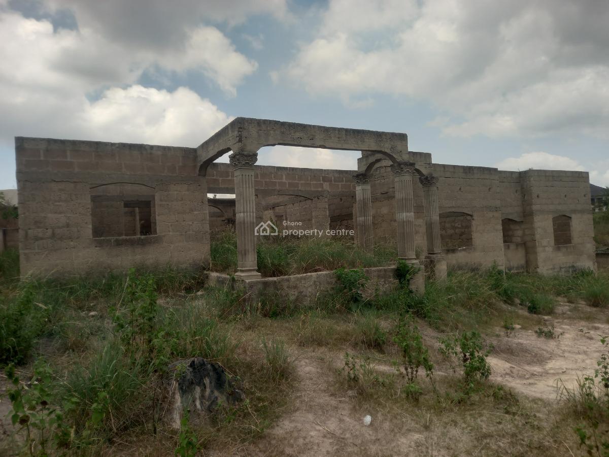 8 Bedrooms   Offinso  ( Near The Training College), Offinso, Near The Offinso Training College., Offinso Municipal, Ashanti, House for Sale