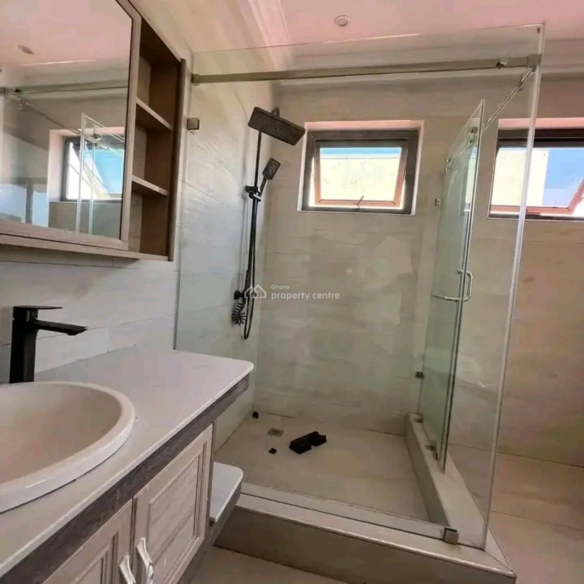 Luxurious 3-bedroom Townhouse @ East Legon, East Legon, Accra, Townhouse for Rent