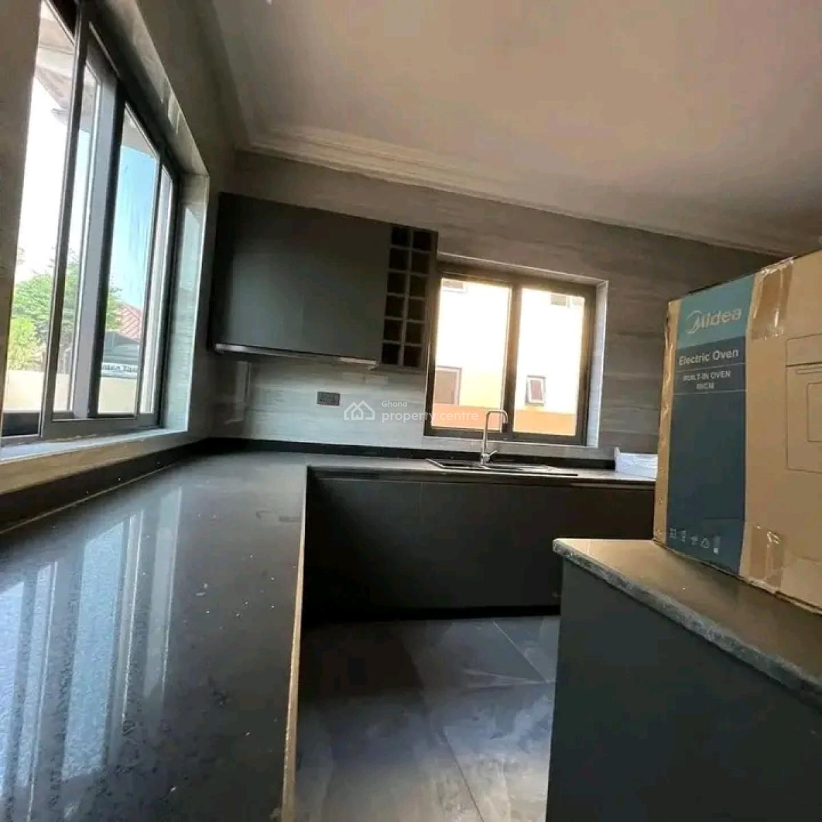 Luxurious 3-bedroom Townhouse @ East Legon, East Legon, Accra, Townhouse for Rent